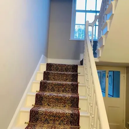 Stylish Georgian Townhouse, Yorkshire - Sleeps 12 度假居 *