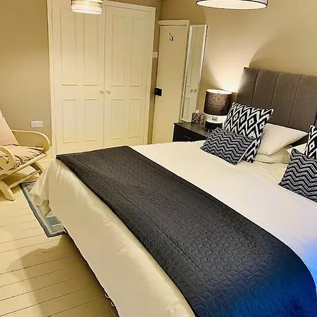 Stylish Georgian Townhouse, Yorkshire - Sleeps 12 بيت للعطل